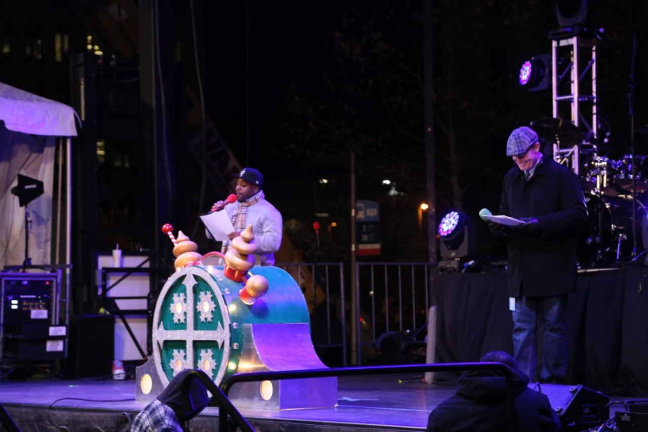 Everything We Saw at Winterfest 2017's Holiday Tree Lighting