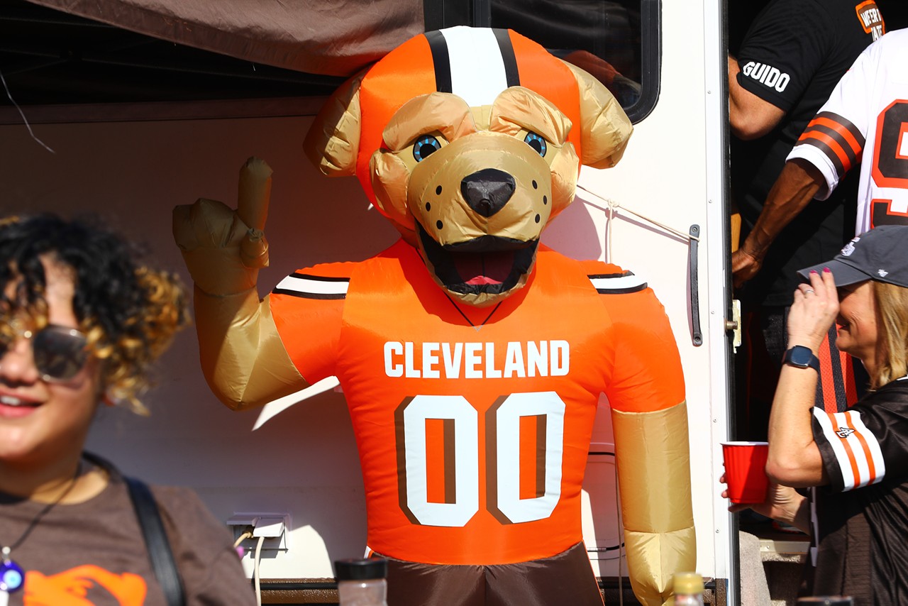 Muni Lot returns for Cleveland Browns 2022-23 NFL season