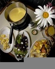 Feeling cheesy? Le Oui Oui's fondue dinners can help. - Walter  Novak