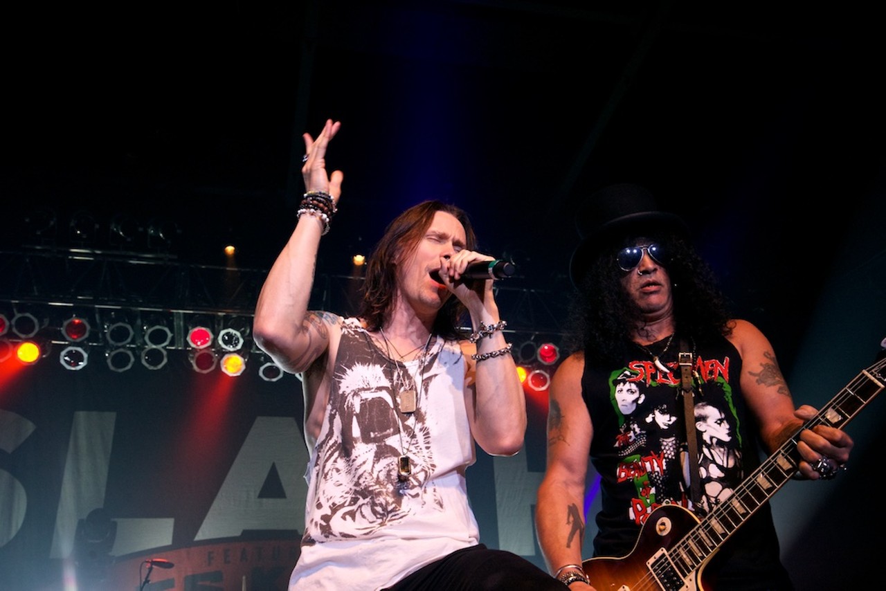Rockin' out at Slash and Myles Kennedy at Hard Rock Live. Photo by Scott Sandberg.