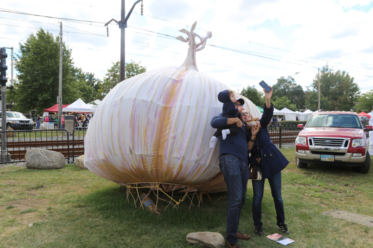 James and the Giant Garlic at Cleveland Garlic Fest, photo by Emanuel Wallace.