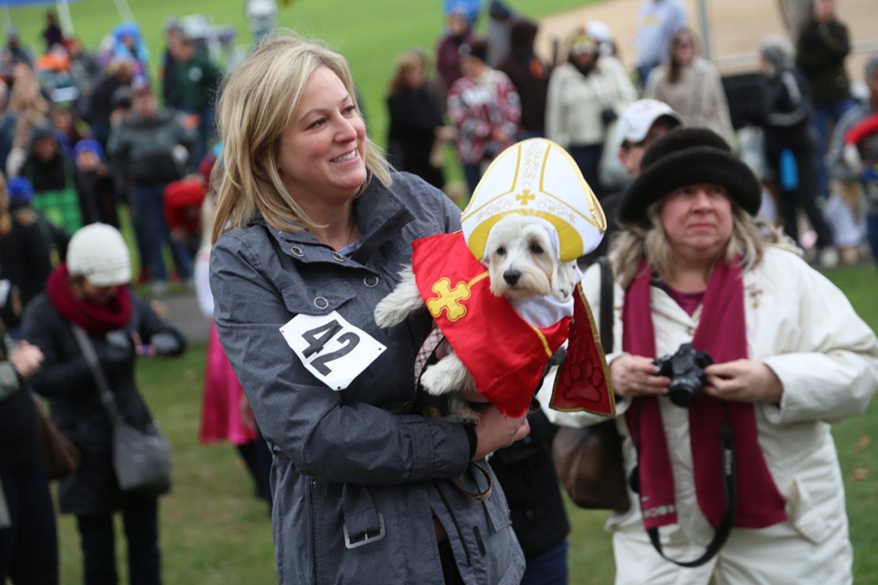 Pope pup at the Spooky Pooch Parade, photo by Emanuel Wallace.