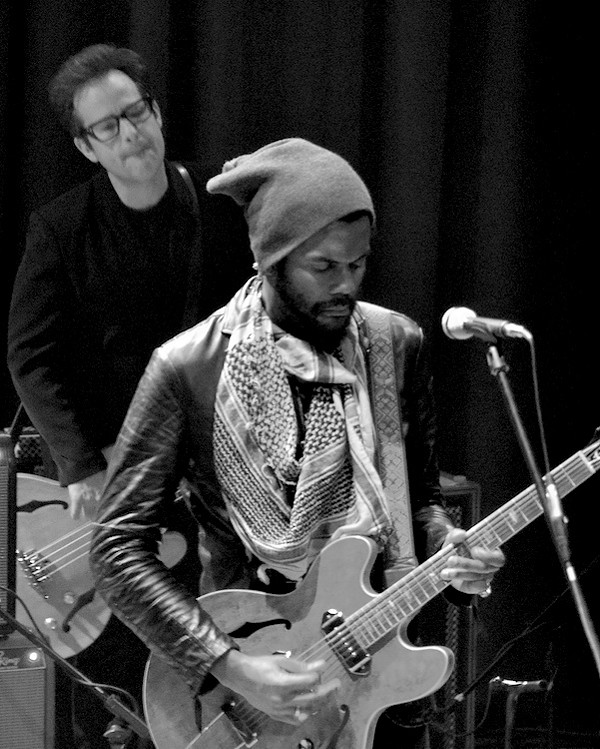 Gary Clark Jr. and opener Austin Walkin Cane performing at House of ...