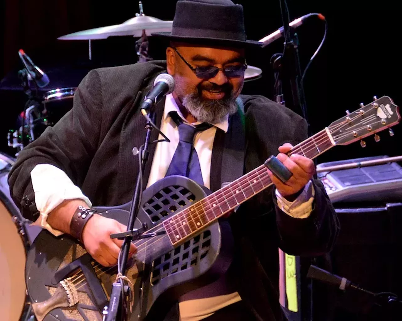 Albert Radelat Interview: Austin’S Gary Clark Jr. Discusses Influences – ZSON