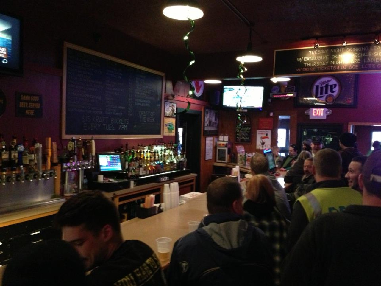 10 Lesser Known Cleveland Bars Great for Catching a Browns Game, Cleveland