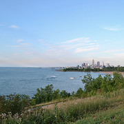 Lend a Hand to Reduce Great Lakes Pollution at Wendy Park