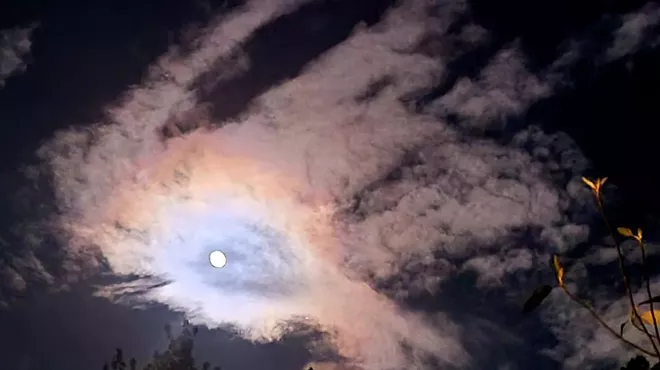 Image: Messages & Miracles with Psychic Laura Lyn