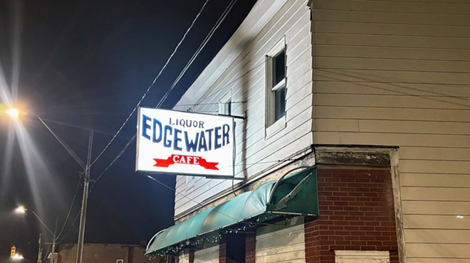The Edgewater Cafe is now open — again.