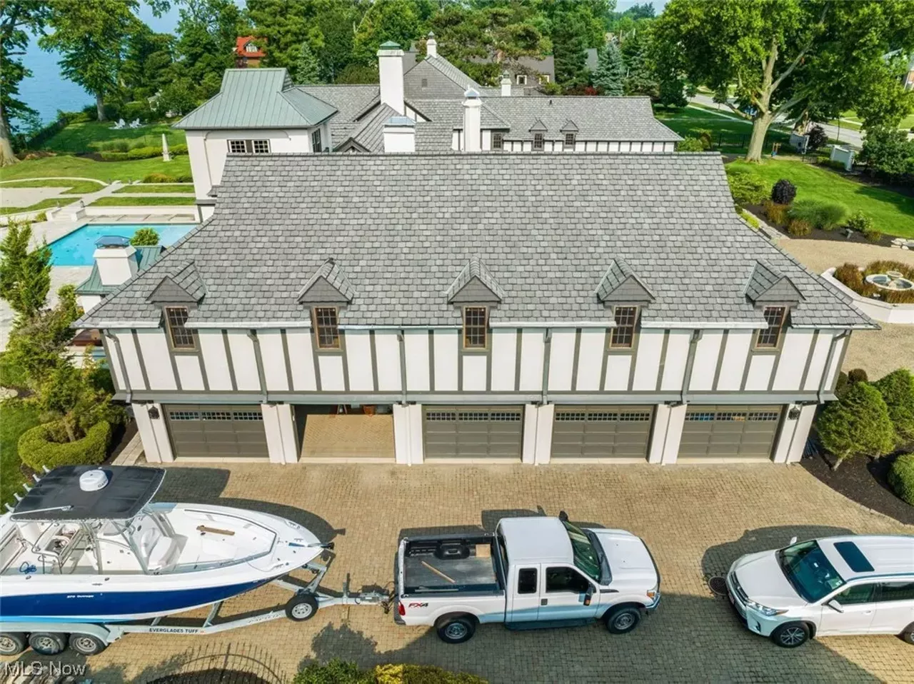 Photos Lakewood Mansion on Lake Erie Hits the Market For 3.4 Million