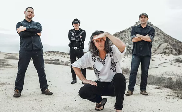 Image: Roger Clyne and The Peacemakers