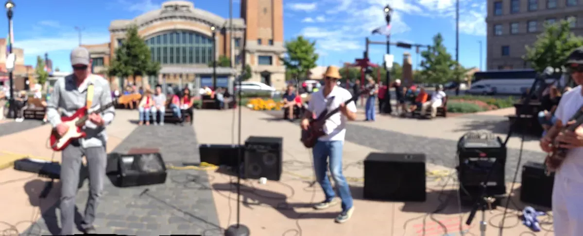 SLAP Live in the round at Market Square Park