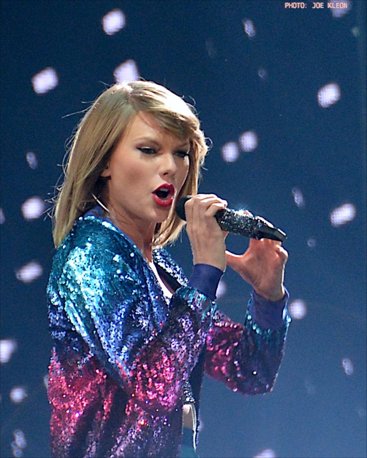 Taylor Swift Performing at Quicken Loans Arena