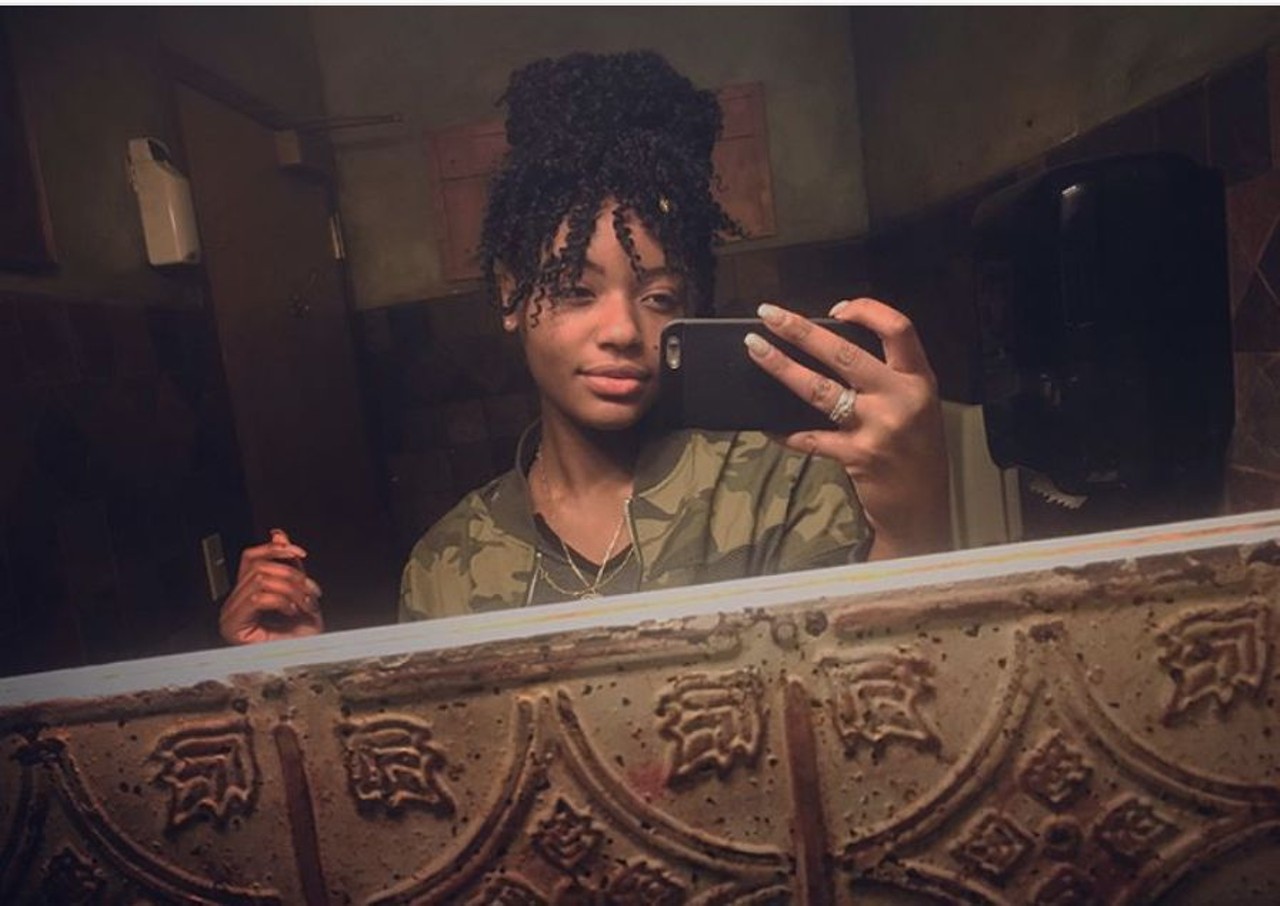 Angelo&#146;s Pizza - Lakewood
13715 Madison Ave., 216-221-0440
Angelo&#146;s in Lakewood is a restaurant that serves up food just like mom used to make, and bathroom selfies just like mom didn't used to take them.
Photo via auvenia___/Instagram
