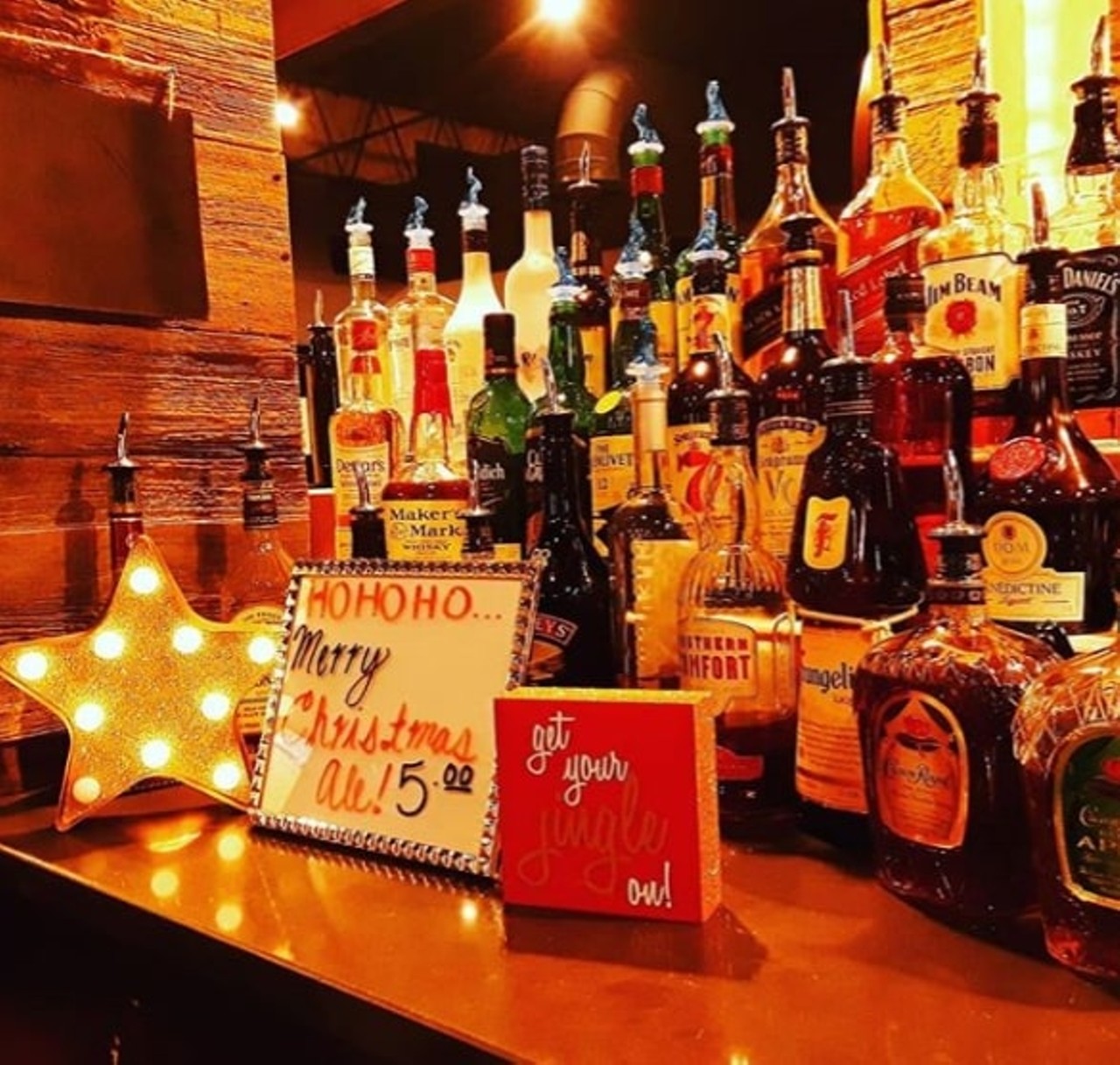 The Hub Bar and Grill
4181 West 150th St., Cleveland
The Hub is located in the Sheraton and opens at 6 a.m. They also have great craft brews and burgers.
Photo via im_afairy/Instagram