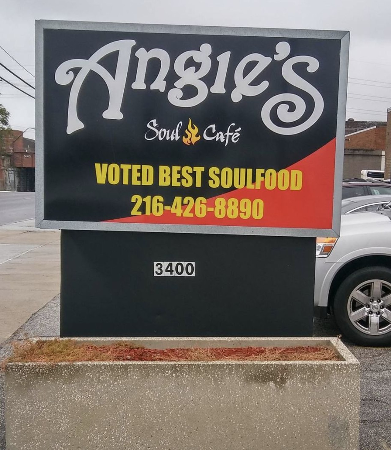  Angie&#146;s Soul Cafe
Multiple Locations 
With soul cafe in the name of the restaurant, this is the spot for that good southern comfort cooking. While you can&#146;t go wrong with the collard greens and candied yams, you'll have to get the fried chicken, in either dark or white meat.
Photo via @BakerDewayne/Instagram