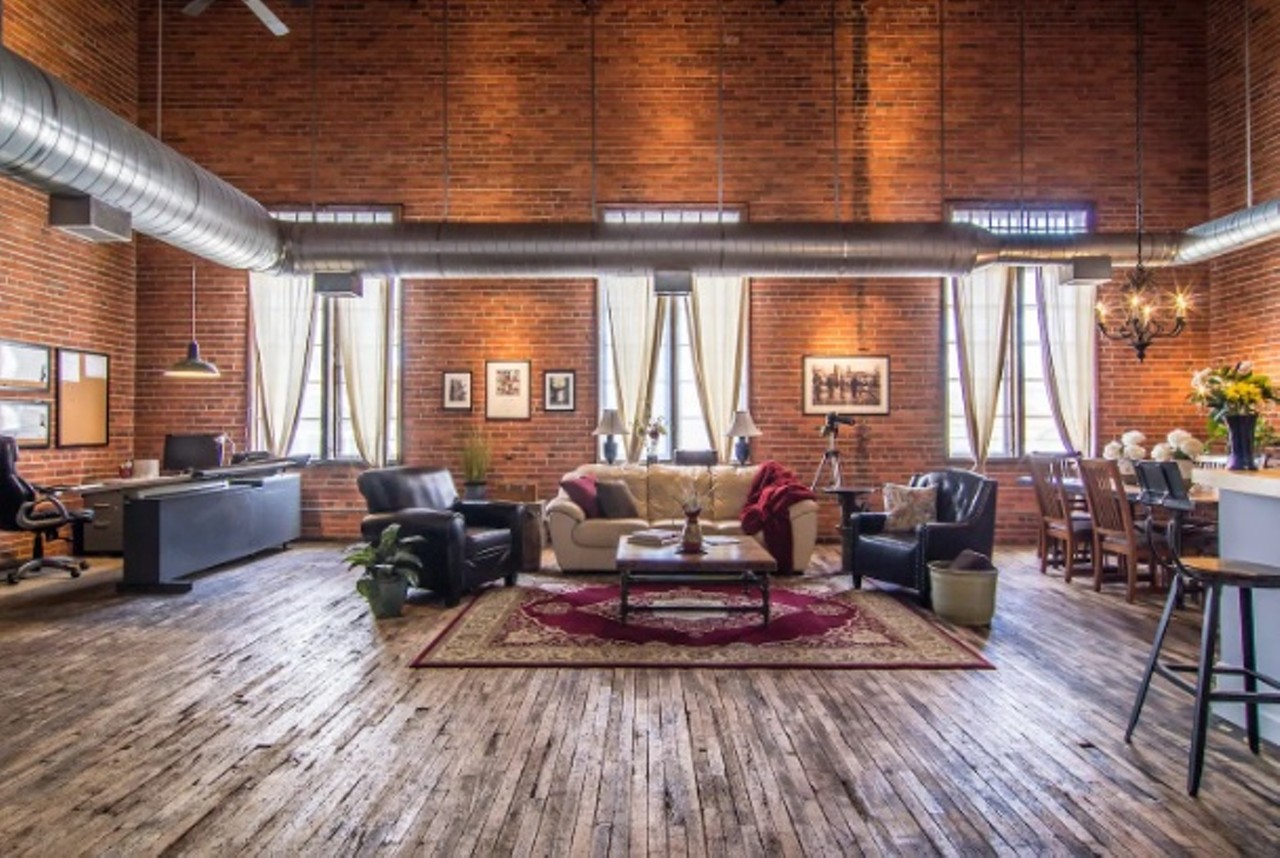  The Forty-O-Five Loft in Ohio City
2 guests, 1 bedroom, 0 beds, 1 bath
Estimated cost per night: $170