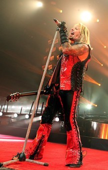Mötley Crüe’s Vince Neil Cancels Upcoming MGM Northfield Park — Center Stage Concert