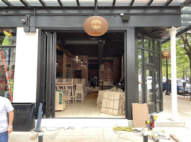 First Look: Acqua di Luca, Opening in the Warehouse District in Mid-June (5)