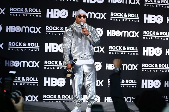 LL Cool J backstage at the 2021 Rock Hall inductions - Emanuel Wallace