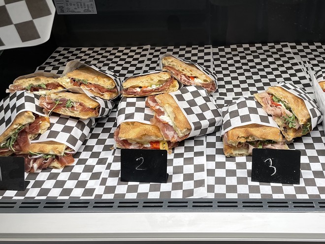 Ad Affettatti in Little Italy, la semplicità è la parola d'ordine per i panini dinamite  Cleveland