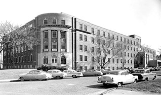 LAKEWOOD HOSPITAL IN 1956.