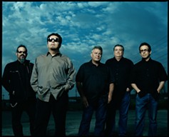 Los Lobos Multi-Instrumentalist Steve Berlin Revisits What Is Arguably the Band's Best Album