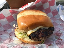 Smokin’ Thyme Kitchen Brings Affordable Burgers, Sandwiches to Lakewood