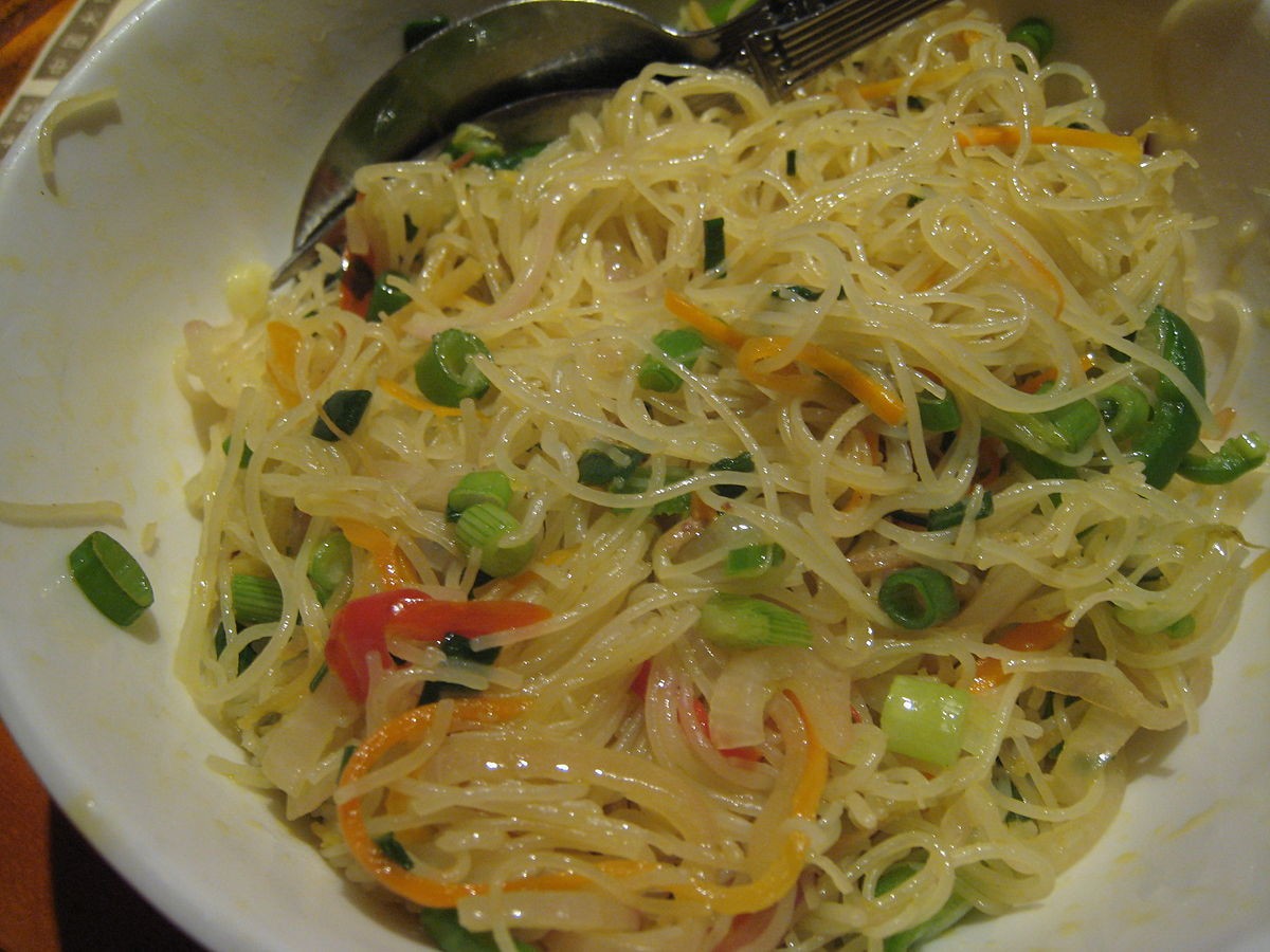 1200px-singapore_style_noodles-_wiki.jpg
