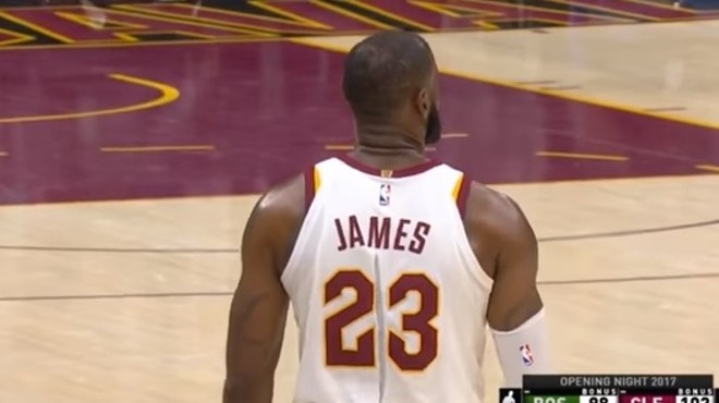 Nike looking into why LeBron James' jersey ripped so easily in