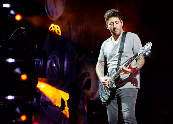 Concert Photos: Sold-Out Fall Out Boy Show Leaves a Trail of ...