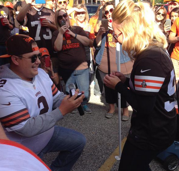 Fans flock to the Muni Lot ahead of Cleveland Browns season opener