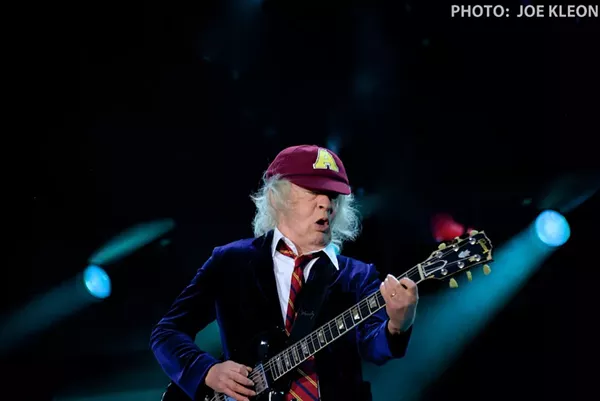 Concert Photos: AC/DC and Pretty Reckless at Huntington Bank Field in ...