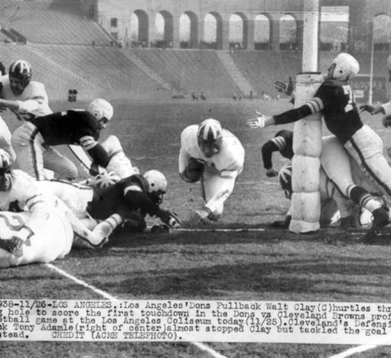 Cleveland Browns vs. Los Angeles Dons, 1946