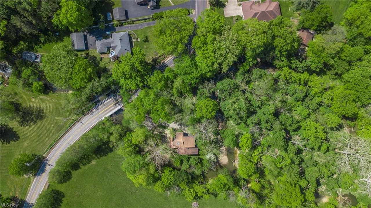 This Unique 1970s Berea Home Now on the Market for $400,000 Embraces Nature