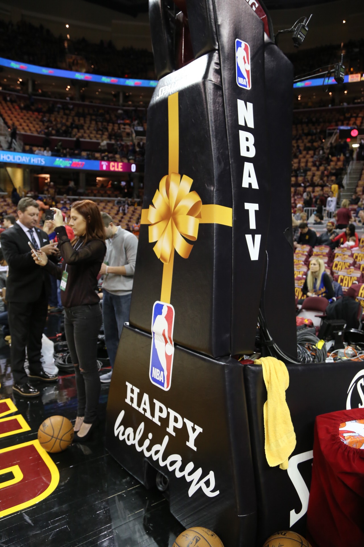 PHOTOS: Cleveland Cavaliers Defeat the Golden State Warriors Christmas Day