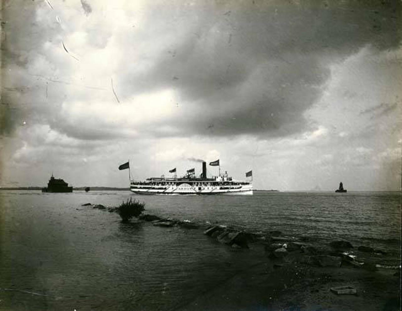Vintage Photos Of Cleveland Lighthouses Past and Present