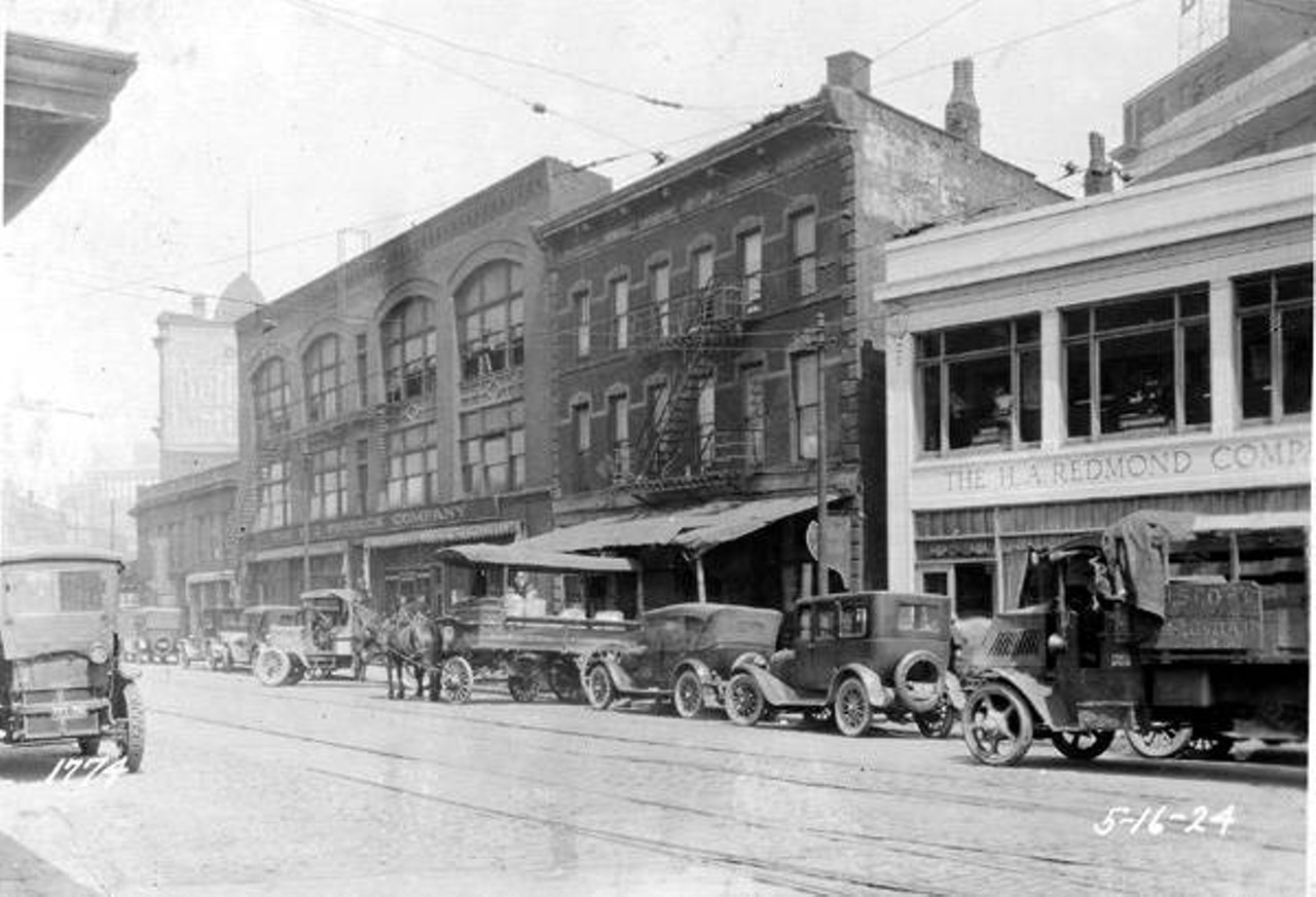  East 4th Street Between Eagle Avenue and Bolivar Road, 1924 