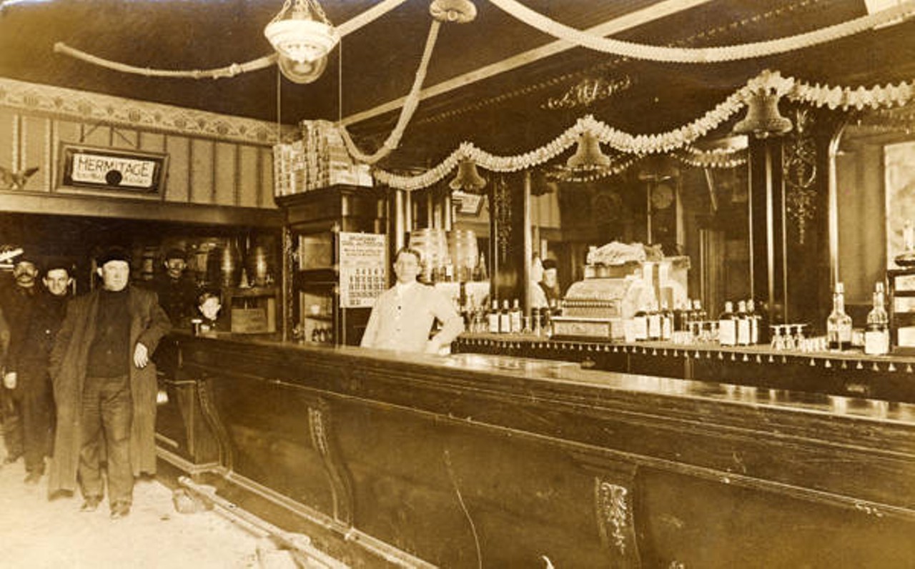  John Grucza Saloon, 1911 