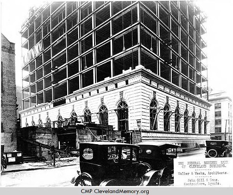Installation of marble facade, 1922